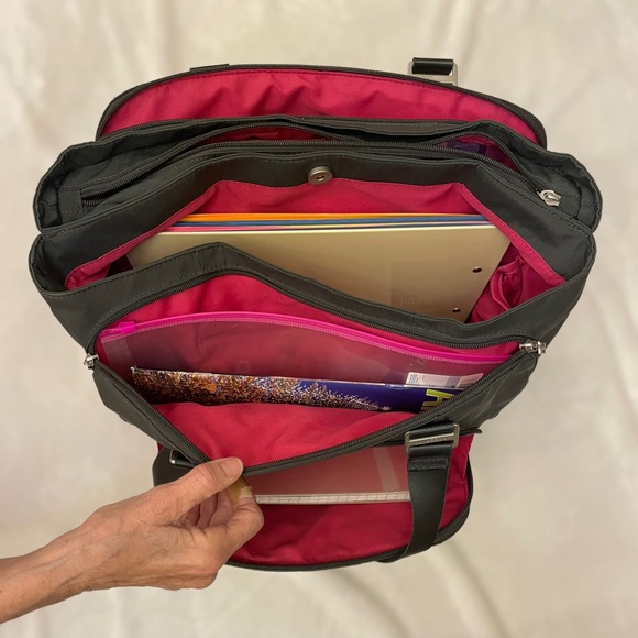 Baggallini 18” Dark Grey/Pink Interior Travel Tote Bag - Picture 5 of 13